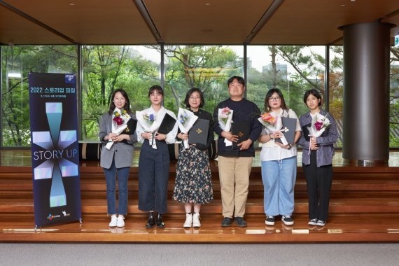 왼쪽부터 이지윤, 임유리, 남순아, 윤도영, 이지후, 김지원 감독 (사진=CJ문화재단)