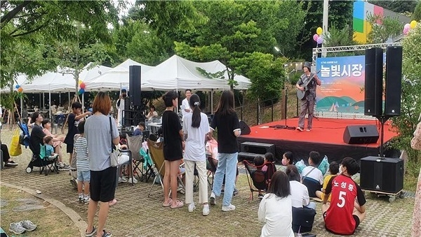지난 6월 상상마당 논산에서 진행된 ‘놀빛시장’ 운영 사진