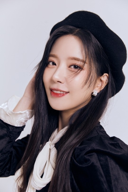 가수 송민경. (사진=아츠로이엔티 제공)