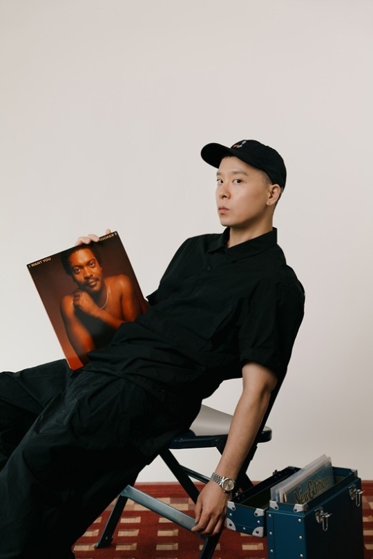 (사진=롱플레이뮤직 제공)