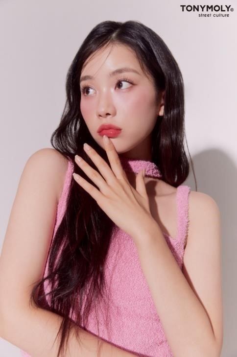 ‘월간토니 메이크업 룩’. (사진=토니모리 제공)
