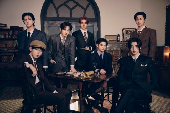 엔하이픈 스페셜 앨범 '메모러빌리아(MEMORABILIA)' 단체 콘셉트 포토/사진=빌리프랩