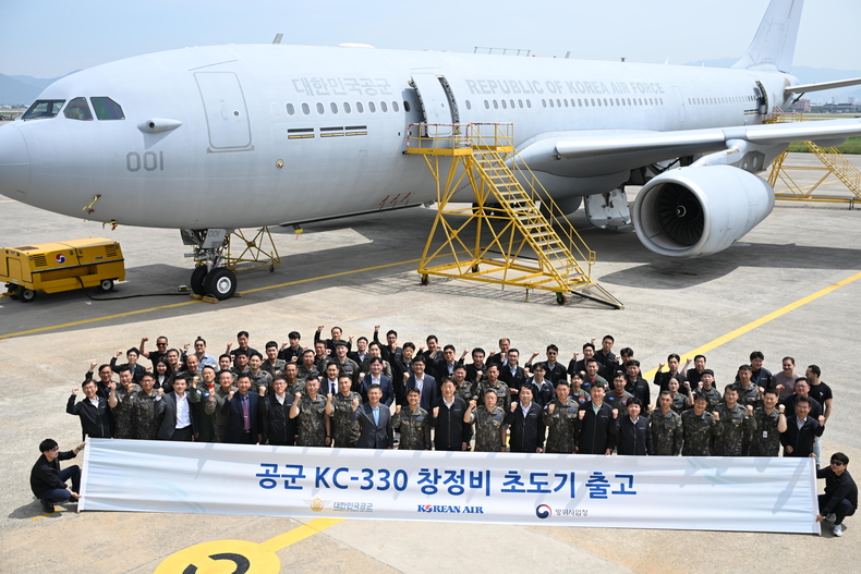 대한항공 항공우주사업본부는 22일 오전 부산 강서구 대한항공 테크센터에서 KC-330 창정비 초도기 출고식을 열었다. (사진=대한항공)