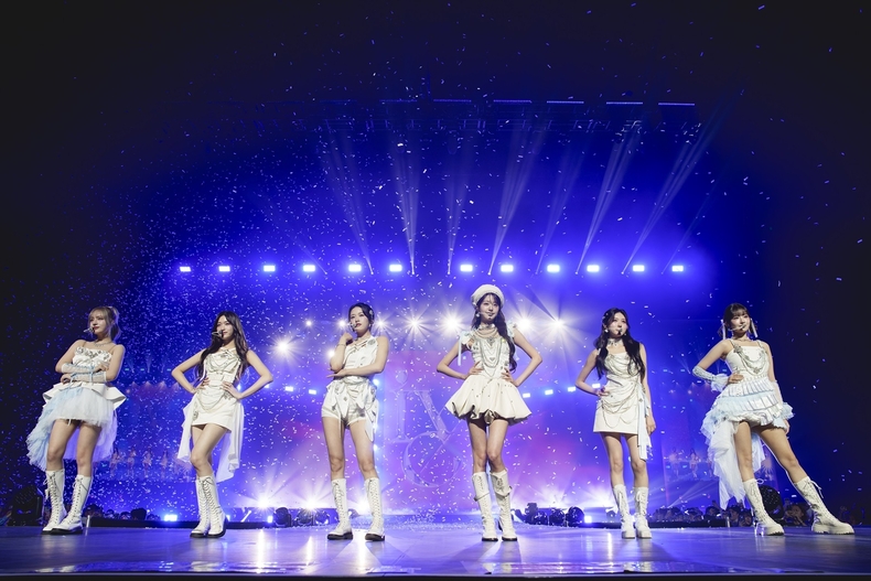 아이브의 첫 번째 월드 투어 '쇼 왓 아이 해브' 모습/사진=스타쉽엔터테인먼트
