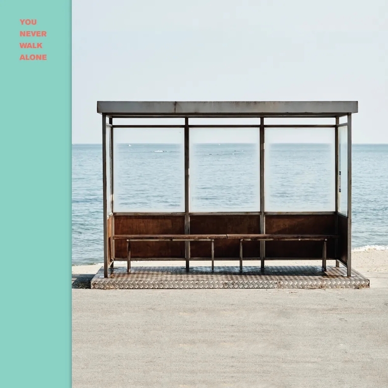 방탄소년단 ‘윙스 외전: 유 네버 워크 얼론’ 앨범 커버 이미지/사진=빅히트 뮤직