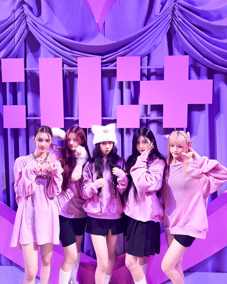 아일릿 '프렌즈 나잇 인 파리' 모습/사진=빌리프랩