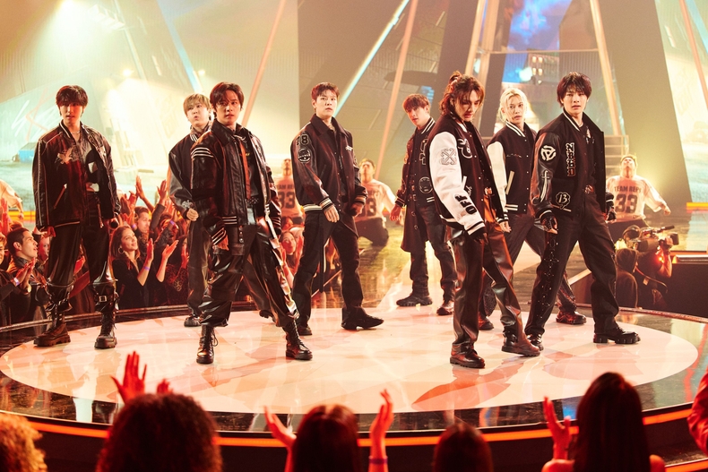 <strong>아메리칸 뮤직 어워즈서 공연하는 스트레이 키즈/사진=연합뉴스</strong>