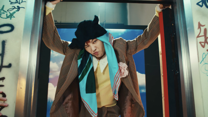 지드래곤 '파워' 뮤직비디오 캡처/사진=갤럭시코퍼레이션