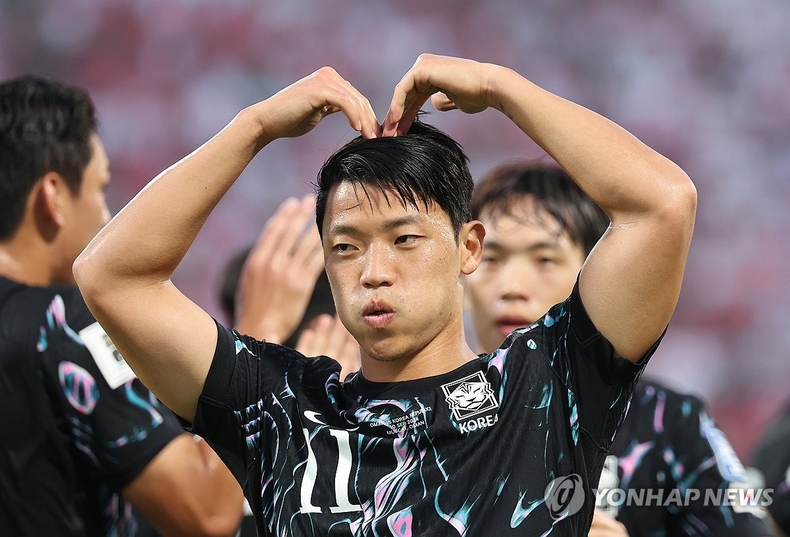<strong>황희찬</strong>