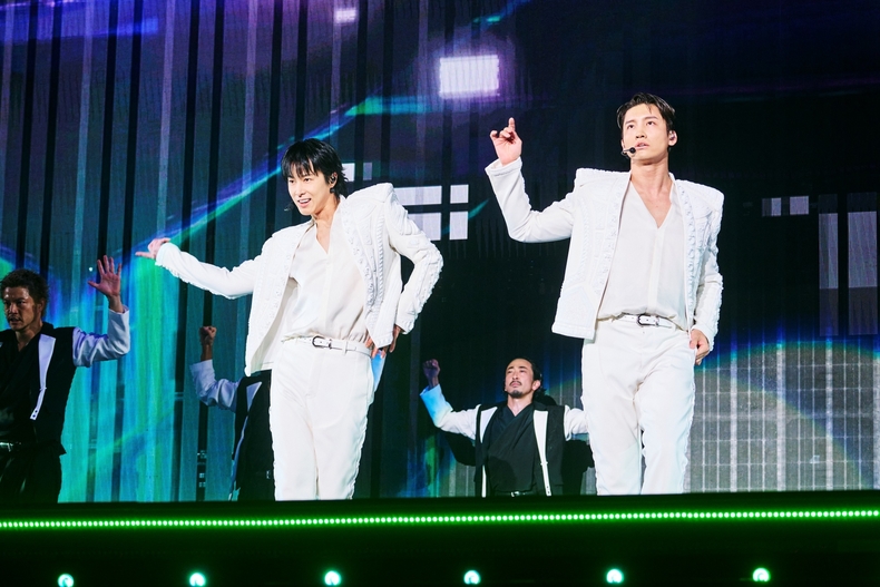 동방신기 일본 라이브 투어 사이타마 공연 모습/사진=SM엔터테인먼트
