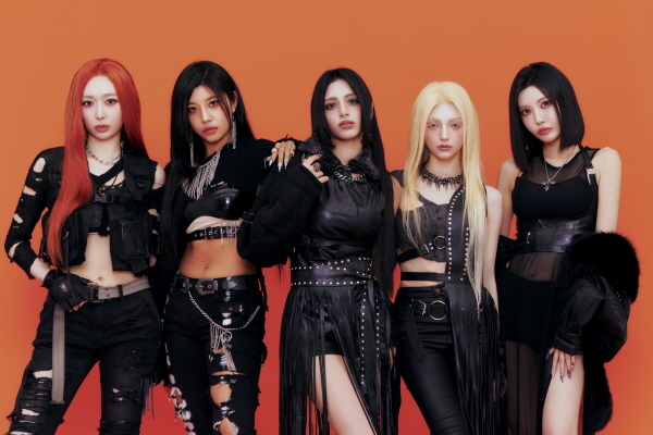 엑신, 미니 3집 트랙리스트 공개/사진=비바이엔터테인먼트