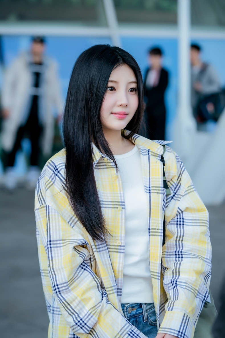 원희 '사계의 봄'스틸/사진=FNC스토리