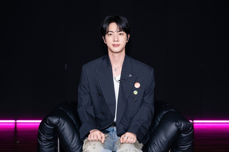 방탄소년단 진/사진=빅히트 뮤직
