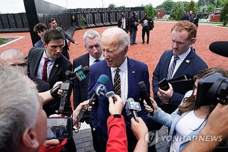 암 진단 후 첫 공개행사 나선 바이든 전 미국 대통령