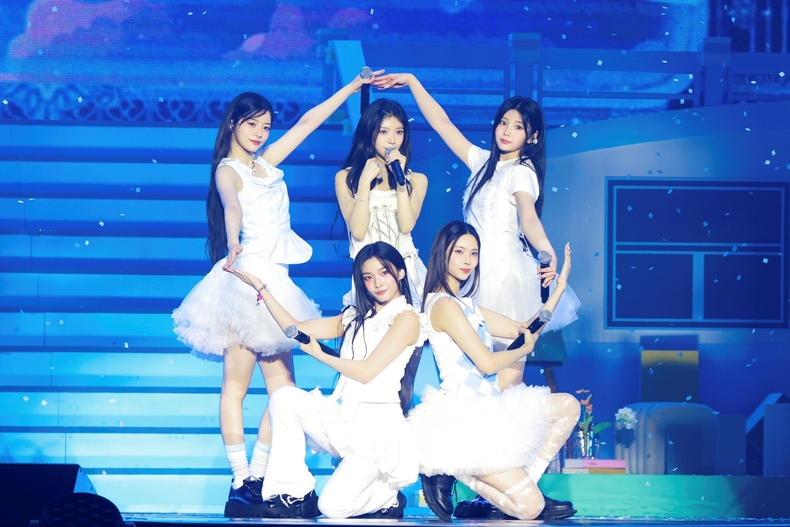 아일릿 팬콘서트 'GLITTER DAY' 개최/사진=빌리프랩