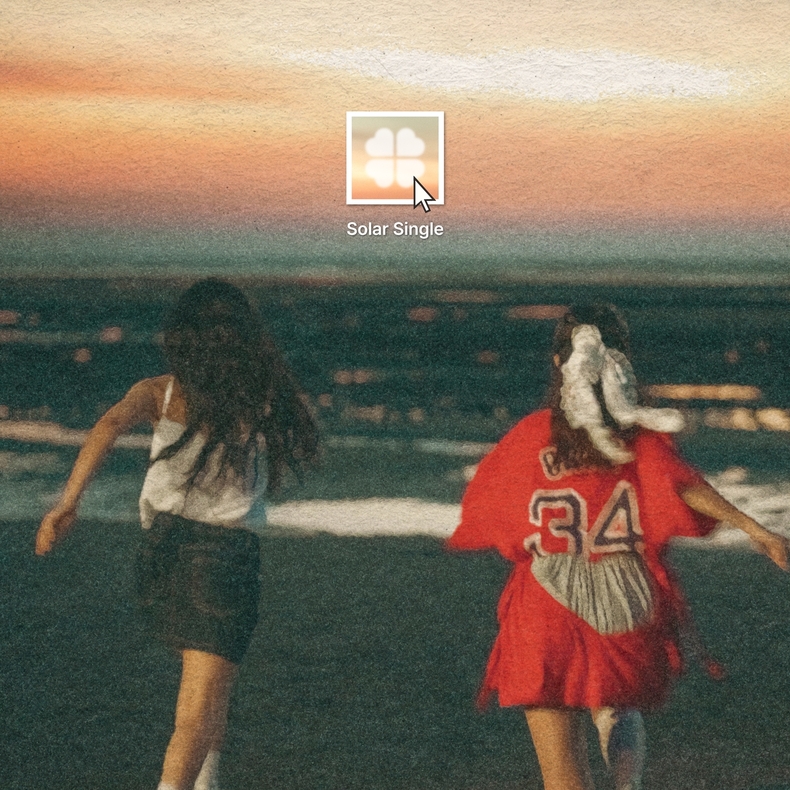솔라 중국어 싱글 'Floating Free' 커버/사진=알비더블유