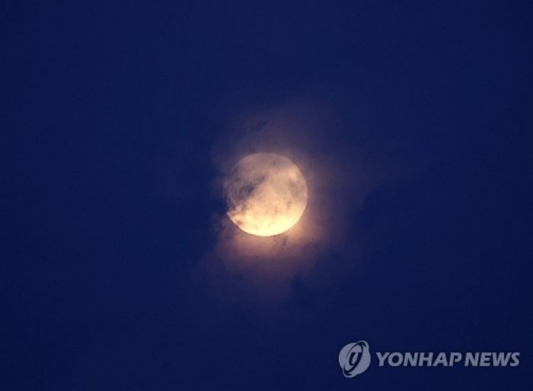 보름달 