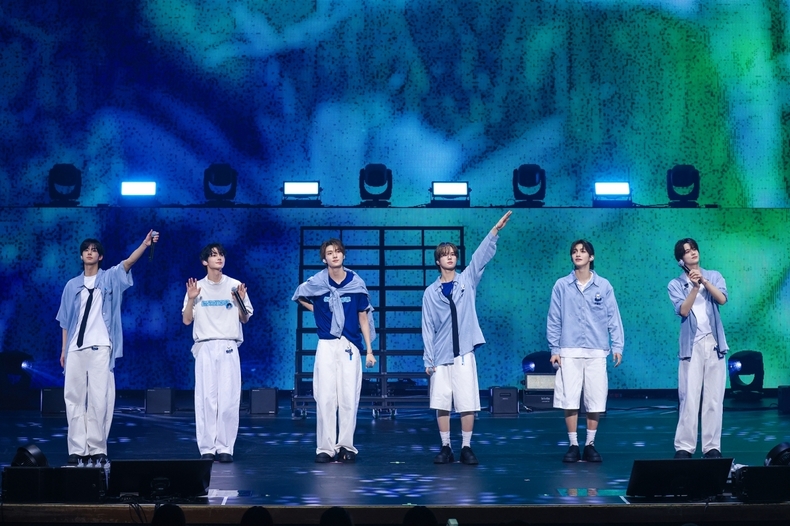 TWS 일본 투어 히로시마 공연 모습/사진=플레디스 엔터테인먼트