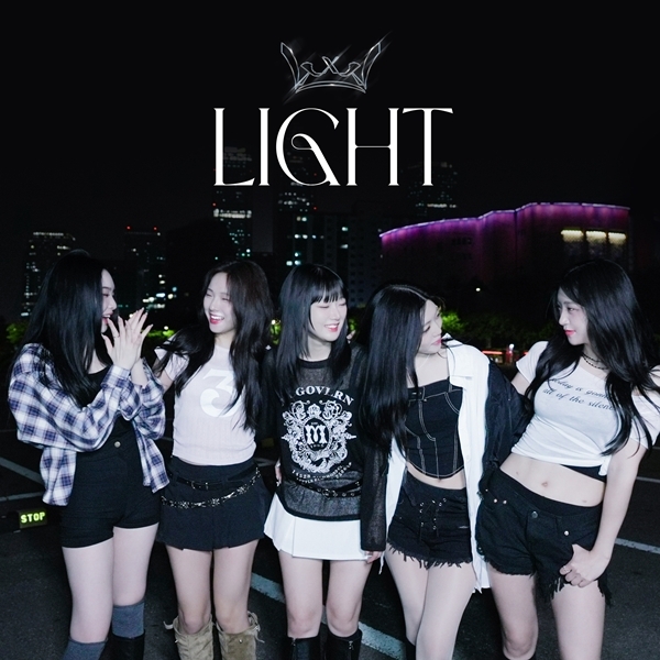 포바이포(4X4) 크루 데뷔 싱글 'LIGHT' 재킷 이미지/사진=포바이포 크루