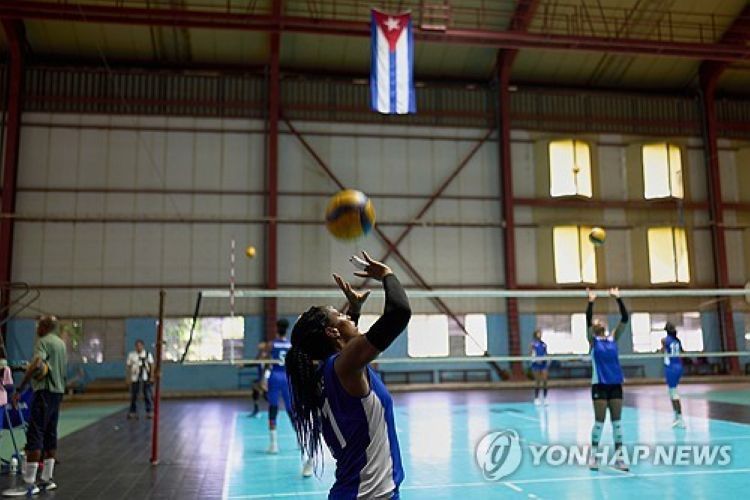 아바나에서 훈련하는 쿠바 여자배구 국가대표 선수들