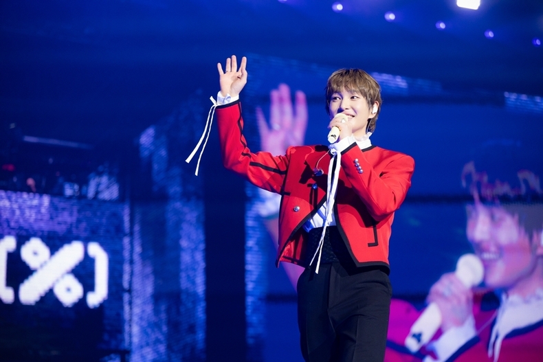 온유 첫 월드투어 'ONEW THE LIVE' 서울 공연 성료/사진=그리핀엔터테인먼트