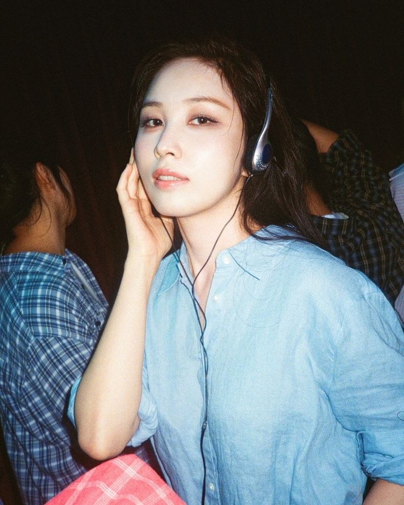 권진아 'White Wine' 무드 스틸/사진=어나더