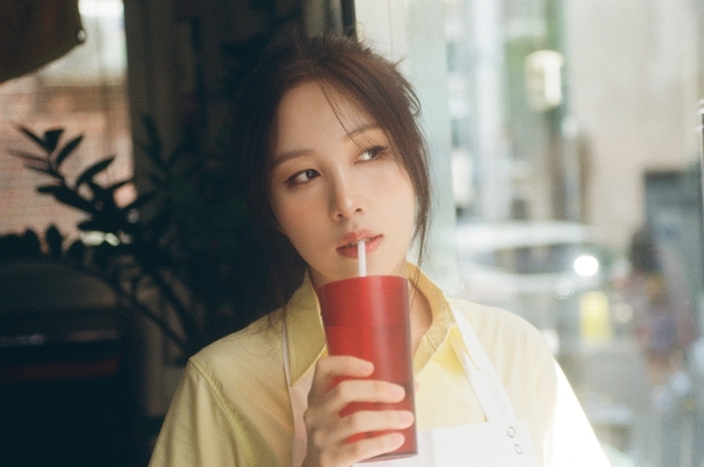 권진아 'White Wine' 무드 스틸/사진=어나더