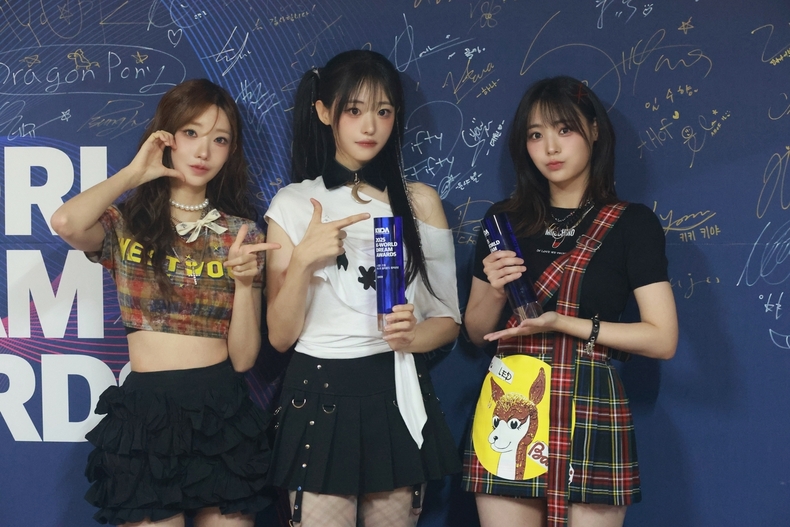 QWER, '케이 월드 드림 어워즈'서 2관왕/사진=타마고 프로덕션
