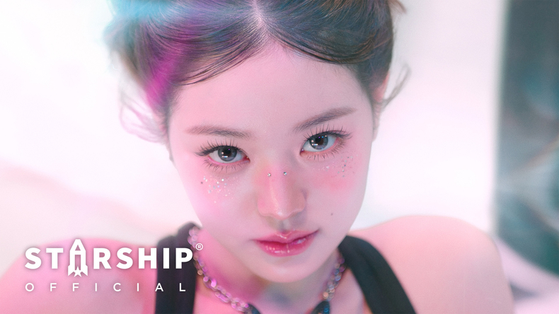 아이브 'XOXZ' 뮤직비디오 썸네일/사진=스타쉽엔터테인먼트