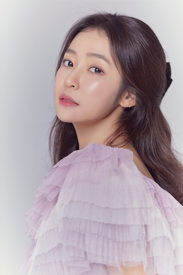 홍자, 19일 신곡 ‘내 딸아’ 발매/사진=아츠로이엔티