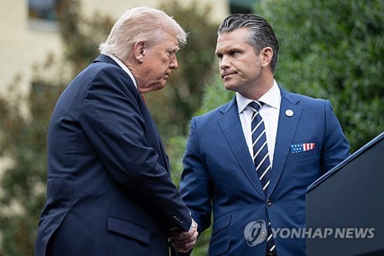 미국 트럼프 대통령과 헤그세스 국방부 장관