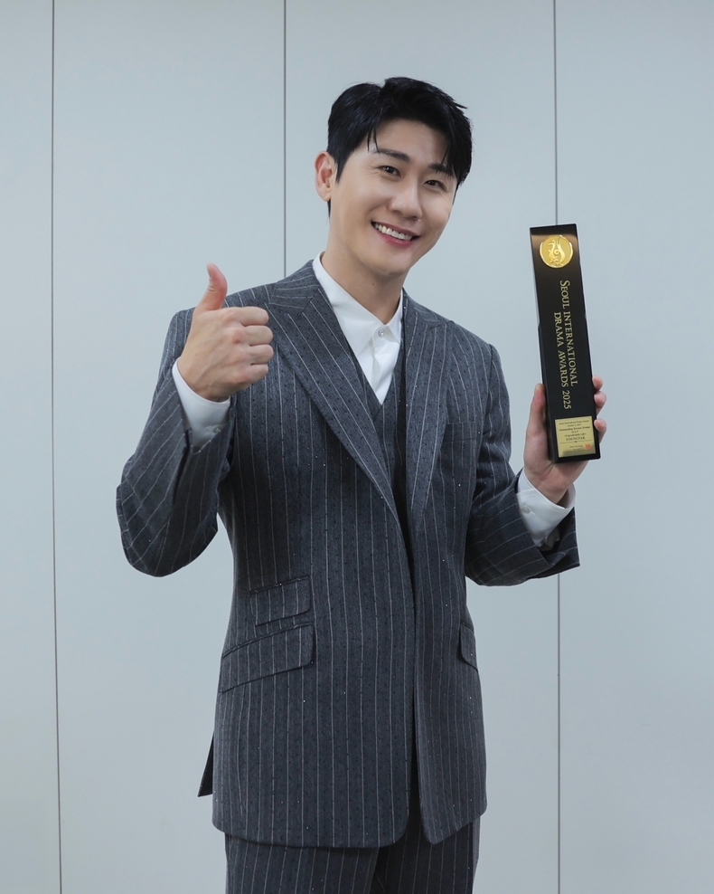 영탁, ‘20회 서울드라마어워즈’서 K-드라마 부문 OST상 수상/사진=어비스컴퍼니
