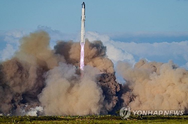 13일 미 텍사스에서 발사된 스페이스X의 스타십 우주선