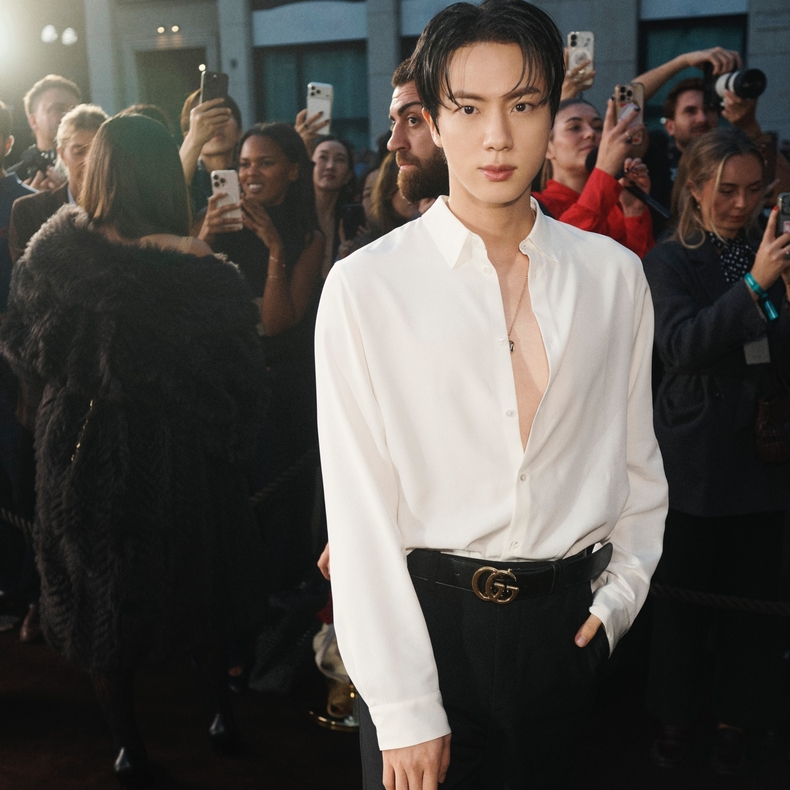 방탄소년단 진/사진=구찌