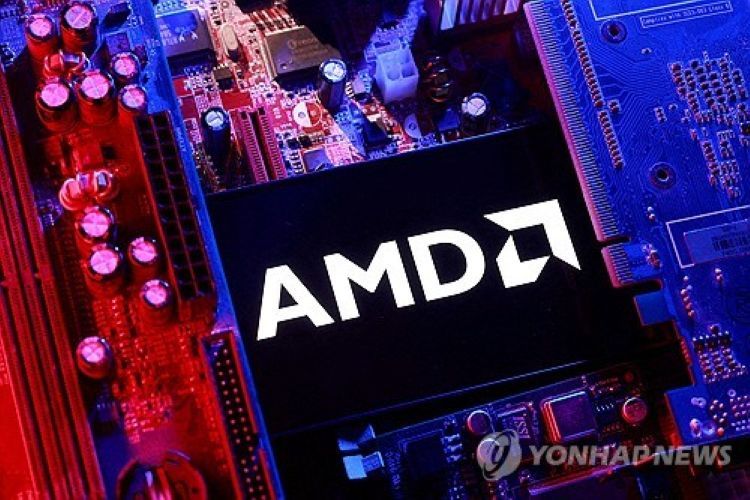 컴퓨터 보드에 탑재된 AMD 칩 로고