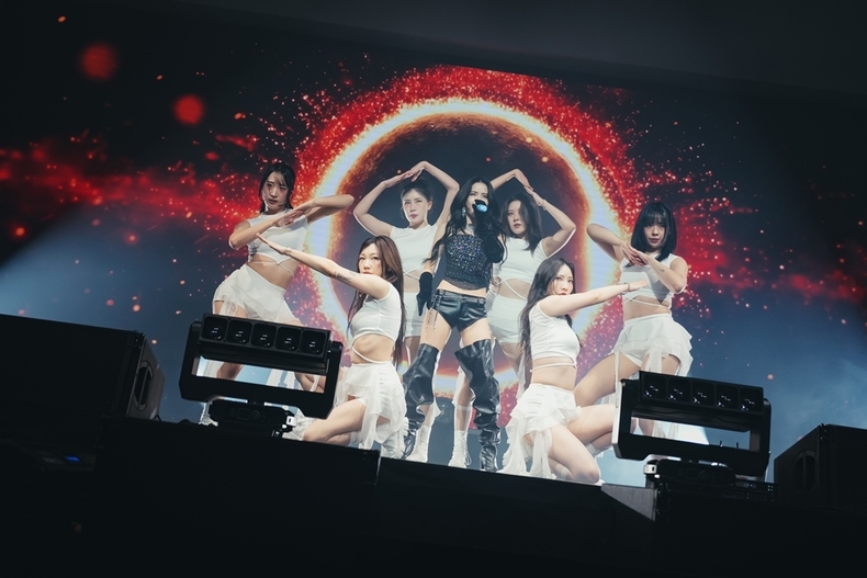 솔라 아시아 투어 'Solaris' 홍콩 공연 성료/사진=알비더블유