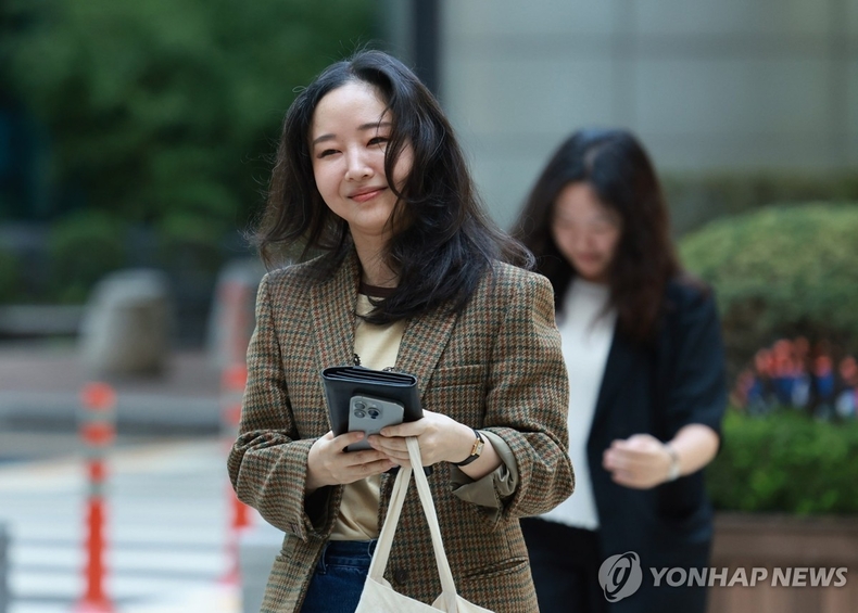 법원 출석하는 민희진 전 어도어 대표