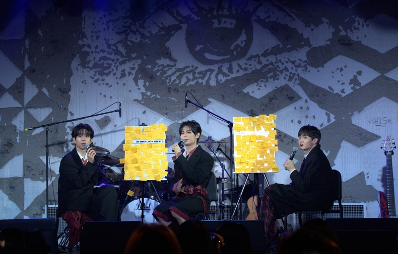 루시 미니 7집 '선' 발매 기념 음감회 모습/사진=미스틱스토리