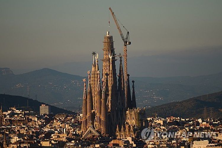 바르셀로나의 사그라다 파밀리아 대성당