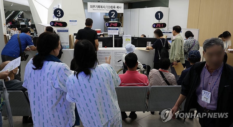 북적이는 서울대병원