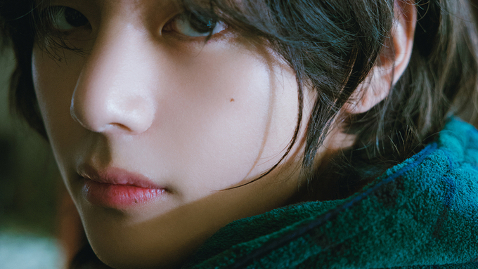BTS 뷔 ‘슬로 댄싱’, 스포티파이서 5억 스트리밍 돌파...통산 3번째