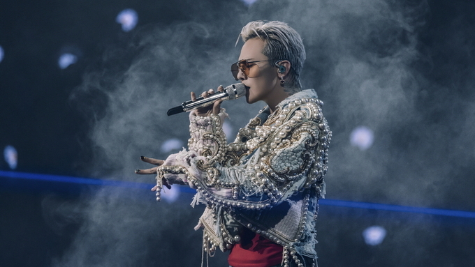 GD, 쿠알라룸푸르 공연에 패럴림픽 선수 초청…선한 영향력 전파