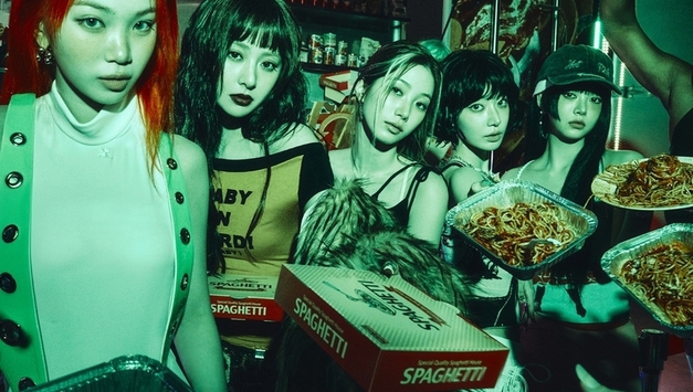 르세라핌 싱글 1집에 외신 호평..."강인+섬세 매력의 매콤한 노래"