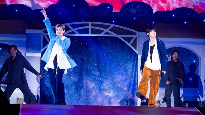 동방신기, 닛산 스타디움 세 번째 공연 예정...해외 가수 ‘최초·최다’