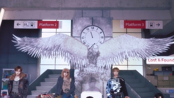 베리베리, 신곡 ‘RED(Beggin’)’로 ‘뮤직뱅크’ K-차트 1위 차지