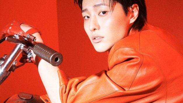 우즈, 13년 만의 정규앨범 음원 차트 돌풍...멜론에 전곡 차트인