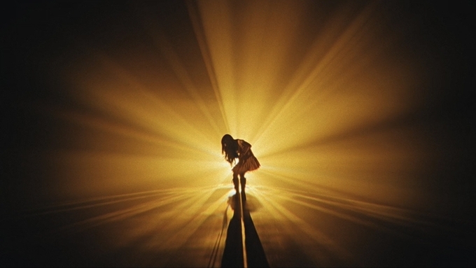 한로로, 싱글 '애증' 발매 앞두고 수록곡 '1111' MV 선공개