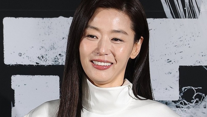 전지현, “오랜만의 영화여서 설레…‘왕사남’ 이어 기대에 부응할 것”