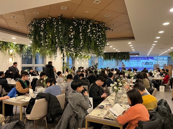 위크루트, '레퍼런스체크를 활용한 360도 피드백' 주제로 세미나 개최 - 뉴스 썸네일 이미지