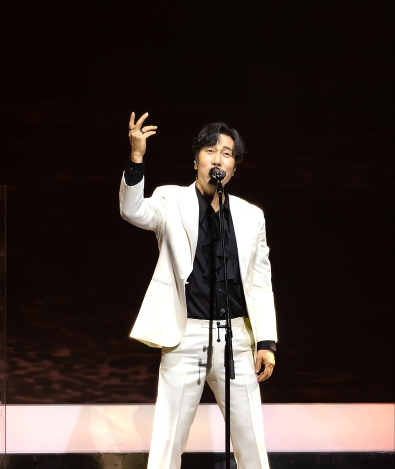 이문세 공연 모습/사진=케이문에프엔디